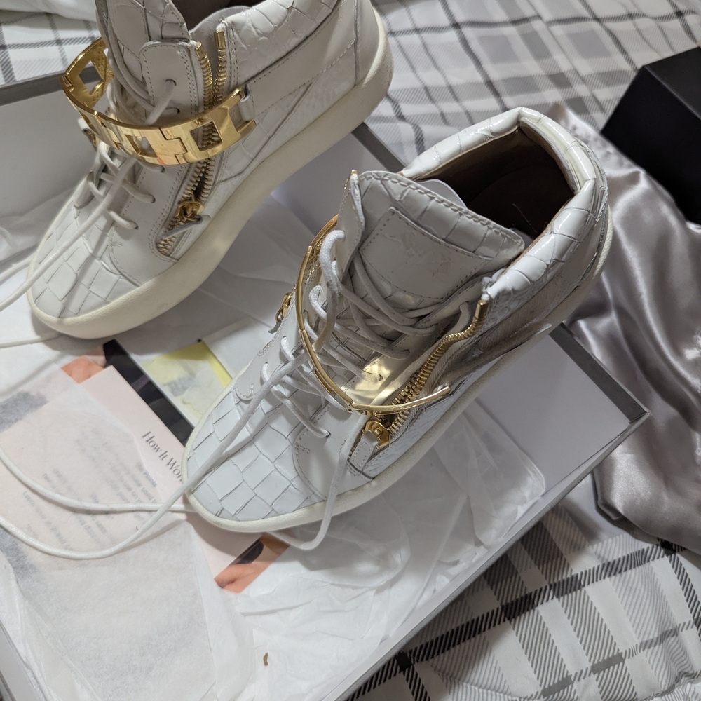 Giuseppe Zanotti White and Gold Fashion Sneakers